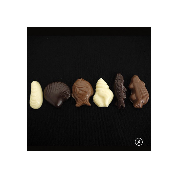 Fritures au chocolat blanc, lait et noir